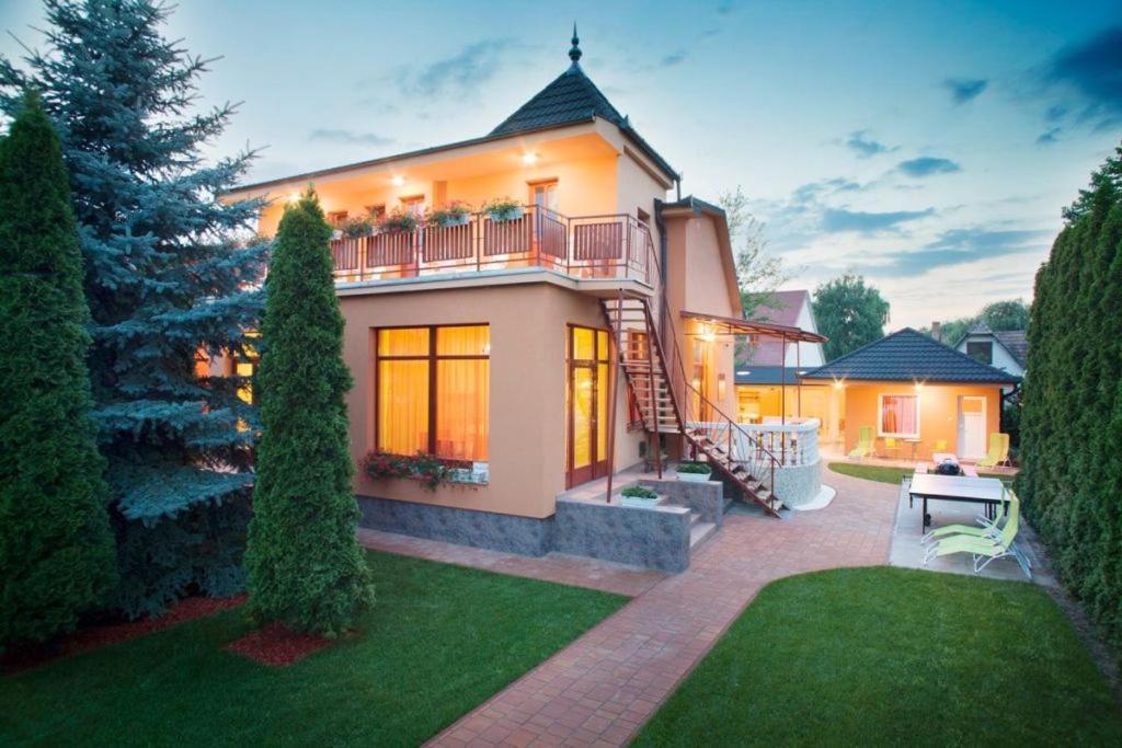 Sunshine Sh Apartmanhaz Apartman Zamárdi Kültér fotó